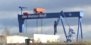 Warnemünde Wirtschaft Aker Warnow Werft Brückenkran
